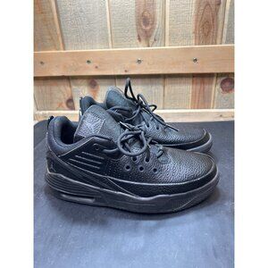 Nike Boys Air Jordan Max Aura 5 Black Basketball Shoes Size 5Y Leather